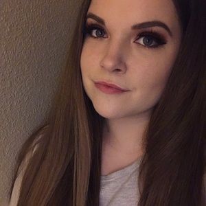 Meet your Posher, Michaela